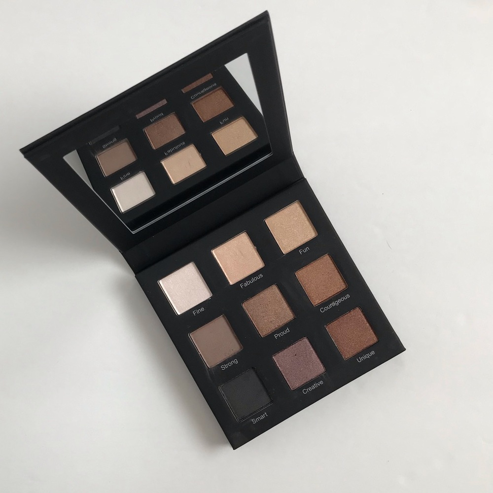 RealHer Eyeshadow Palette I